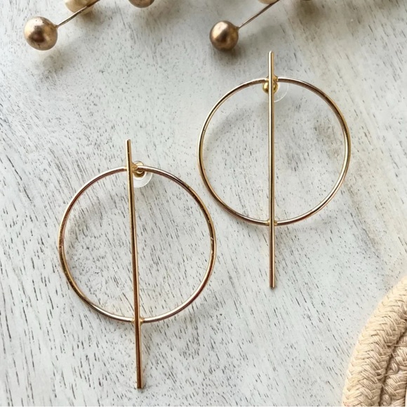 Gold Minimalist Geo Bar Hoops - Picture 6 of 8